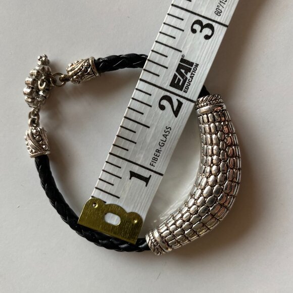 Vintage Gold Floral Bangle & Silver Tone Braided Bracelet Set – Boho Jewelry Lot - Picture 5 of 13